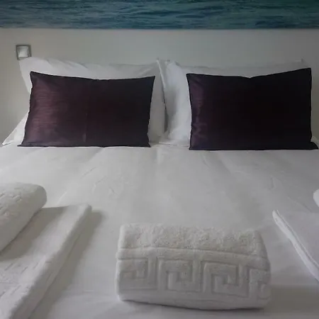Good Vibes Holidays 29 Guest house Lagos